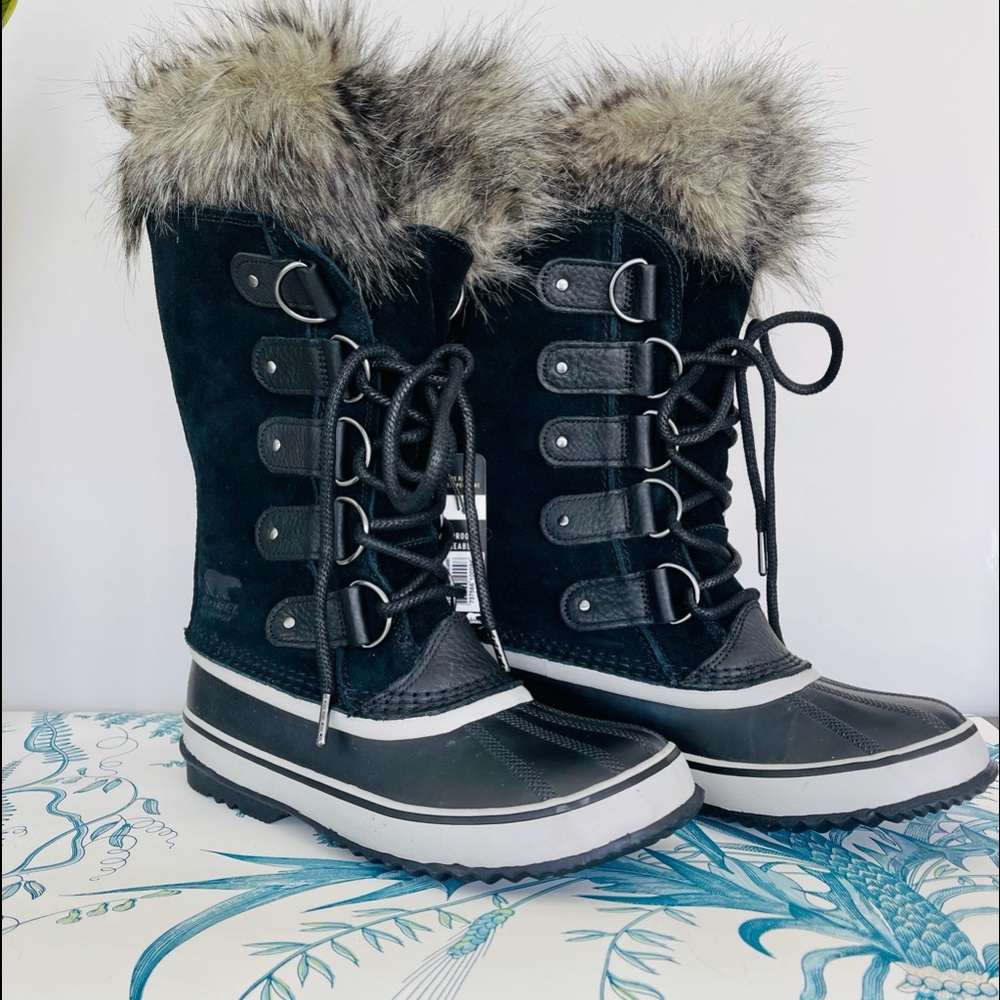 Sorel Women’s Joan of Arctic Boot